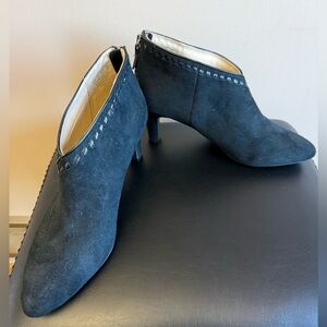 Life Stride Black Suede Ankle Booties